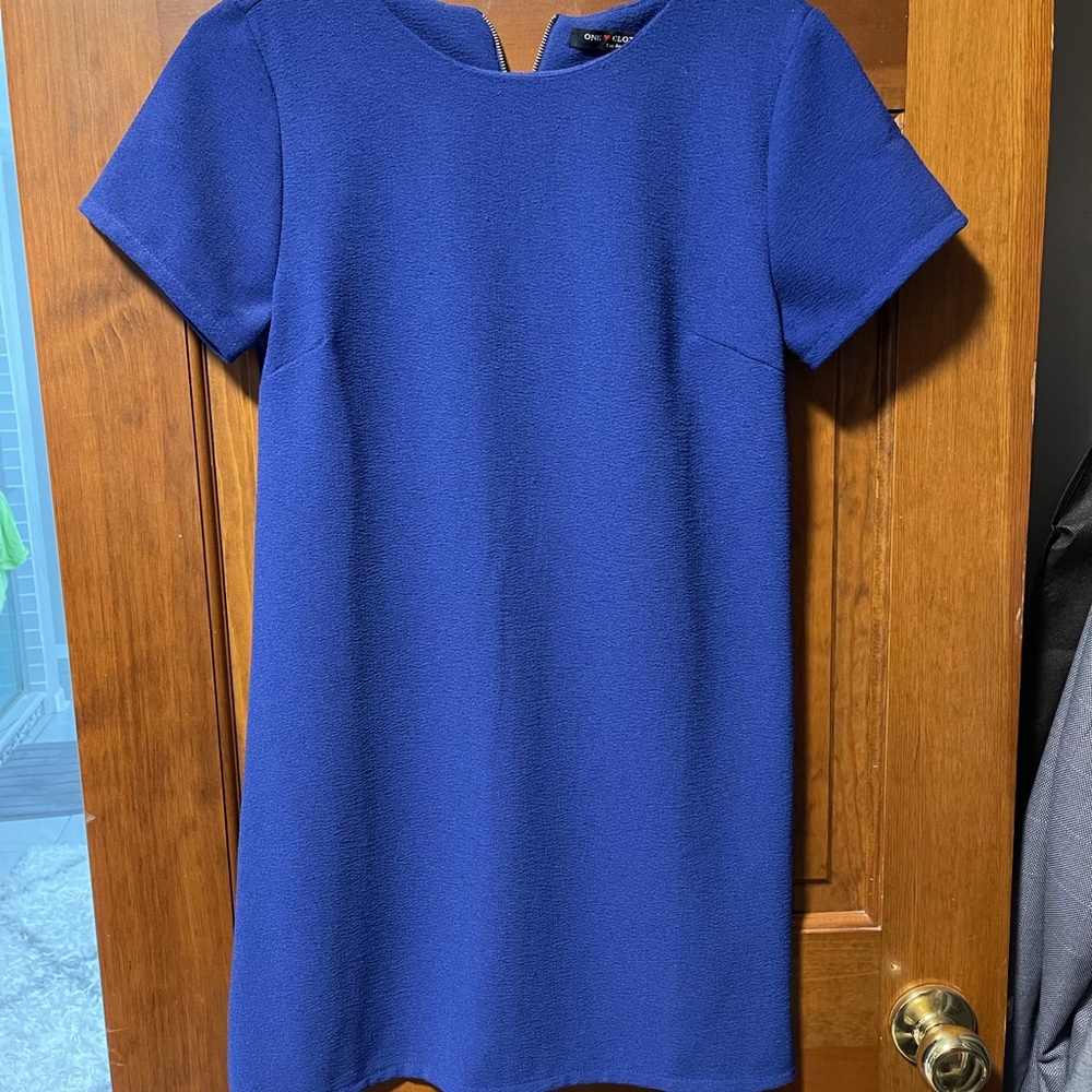 Blue dress